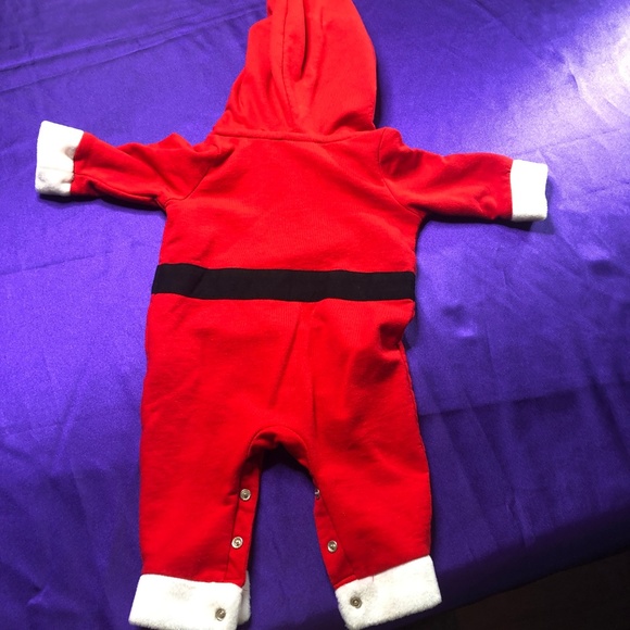 📌 Cat & Jack Baby Christmas One Piece Santa - Picture 3 of 8